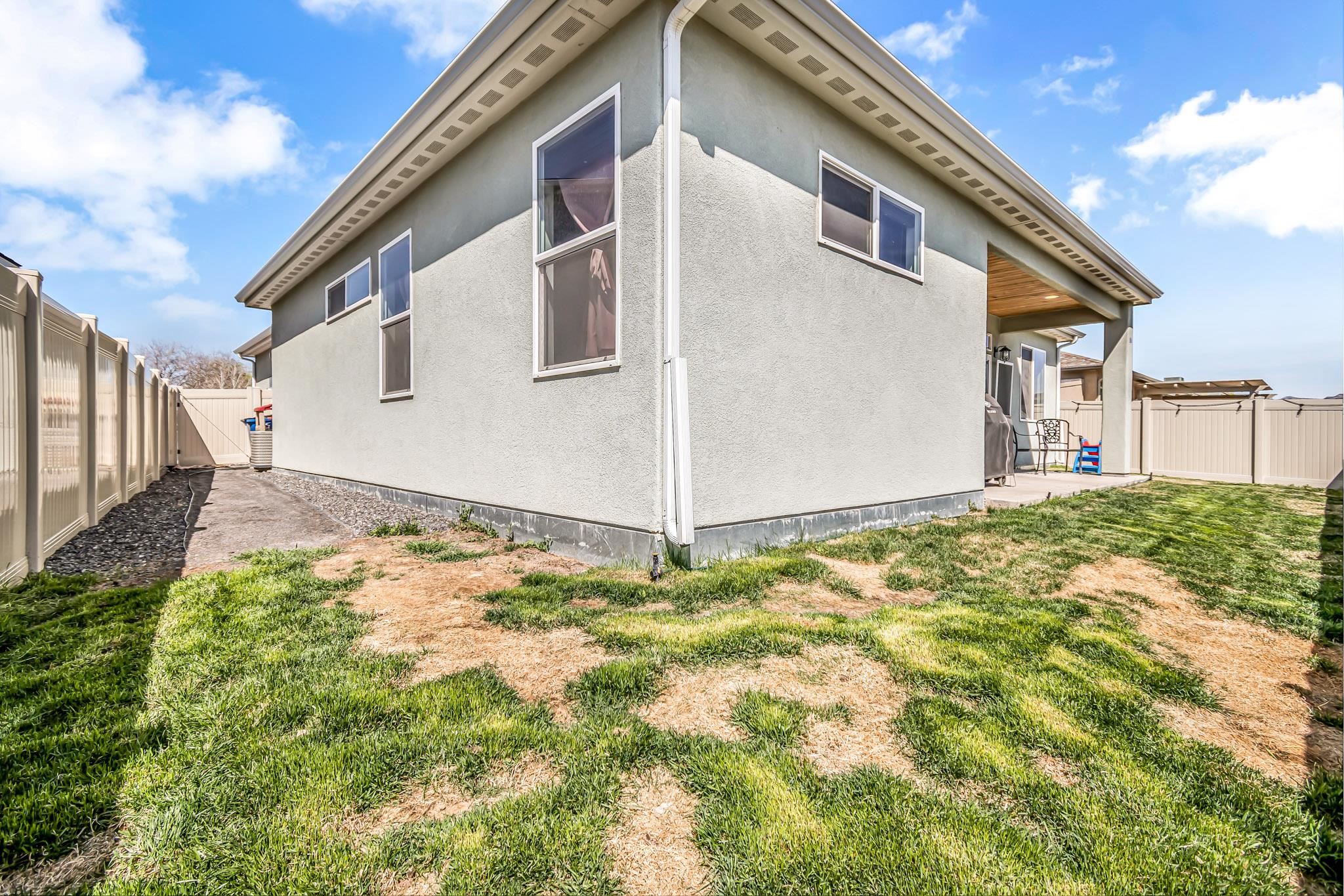 506 Grama Court Grand Junction, CO 81504 - Photo 27 of 28 a backyard of a house