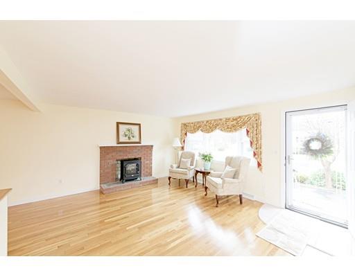 68 Chapman Road Stoughton, MA 02072 - Photo 3 of 14
