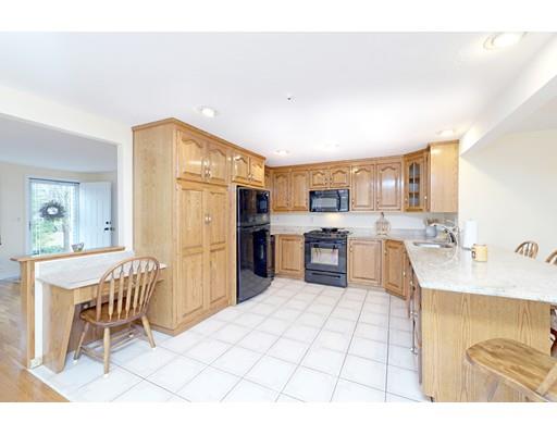 68 Chapman Road Stoughton, MA 02072 - Photo 5 of 14