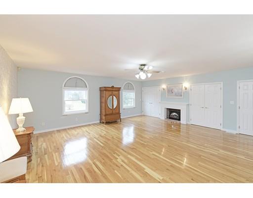 68 Chapman Road Stoughton, MA 02072 - Photo 8 of 14