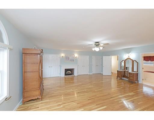 68 Chapman Road Stoughton, MA 02072 - Photo 9 of 14