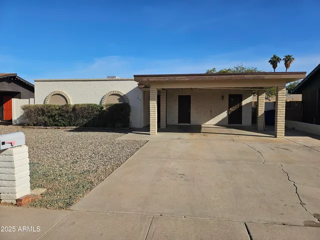 $2,095 | 513 North Apache Drive, Chandler, AZ 85224