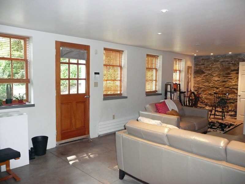 123 Transit Street Providence, RI 02906 - Photo 11 of 25 Den/Family/Great Room.