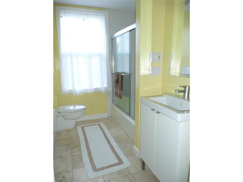 123 Transit Street Providence, RI 02906 - Photo 18 of 25 Bathroom.