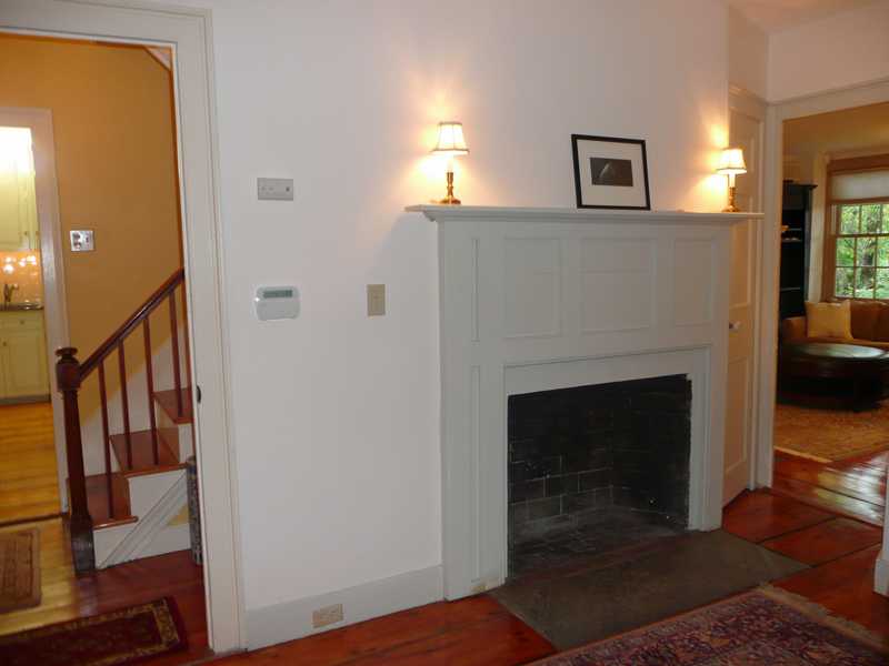 123 Transit Street Providence, RI 02906 - Photo 7 of 25 Den/Family/Great Room.