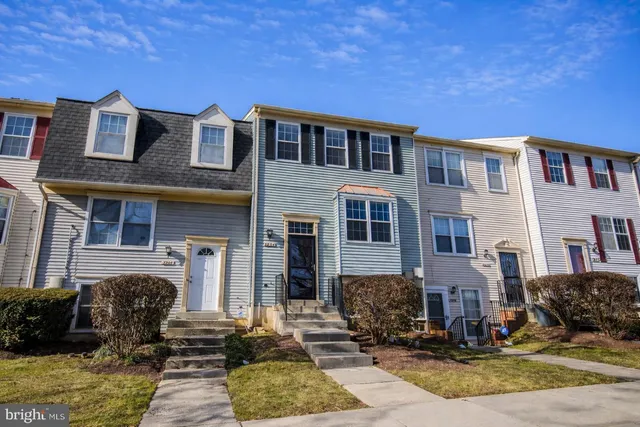 $325,000 | 7206 Lost Spring Court, Unit 7206, Greenbelt, MD 20770