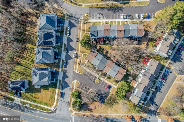 $325,000 | 7206 Lost Spring Court, Unit 7206, Greenbelt, MD 20770