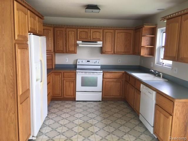 9772 Marquette Road Goodells, MI 48027 - Photo 5 of 14 image7.jpeg