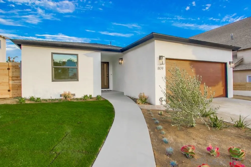 809 Colima Street La Jolla, CA 92037 - Photo 2 of 25 a front view of house with yard