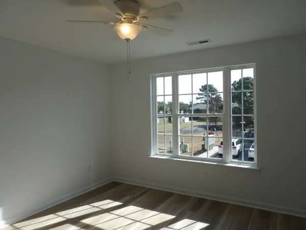 $1,350 | 4116 Horseshoe Road North, Unit 4F, Little River, SC 29566