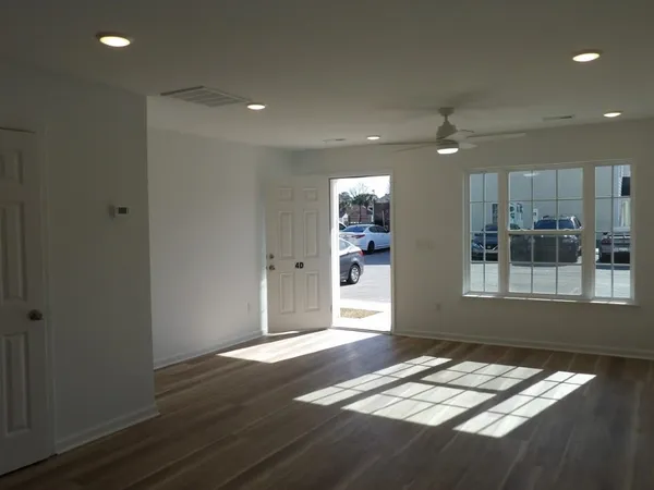 $1,350 | 4116 Horseshoe Road North, Unit 4D 4F, Little River, SC 29566