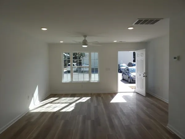 $1,350 | 4116 Horseshoe Road North, Unit 4F, Little River, SC 29566