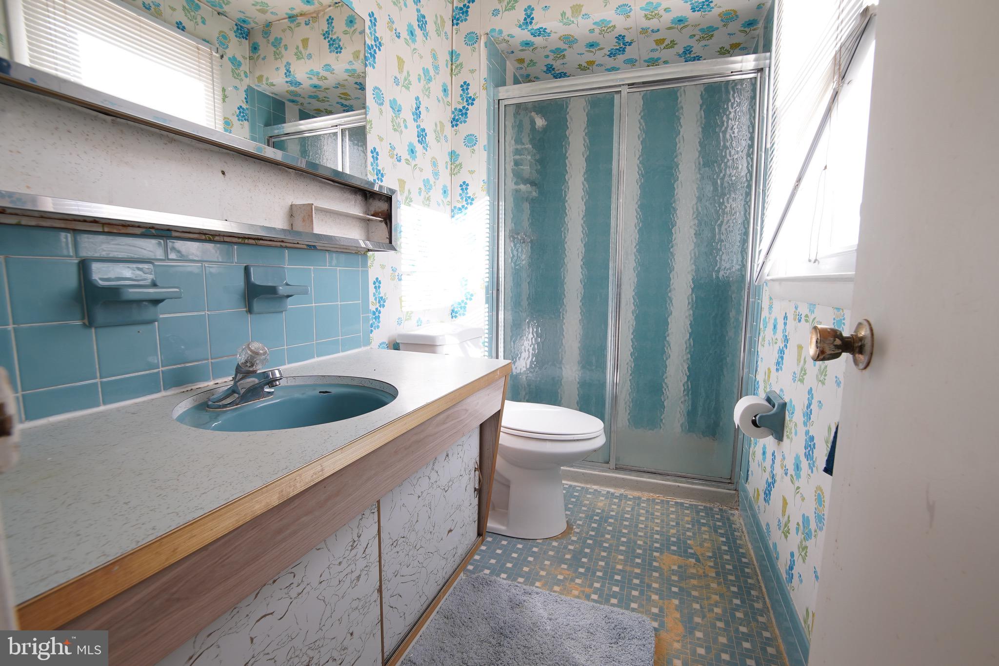 470 Pinewood Road Philadelphia, PA 19116 - Photo 14 of 29 Gallery Image 14