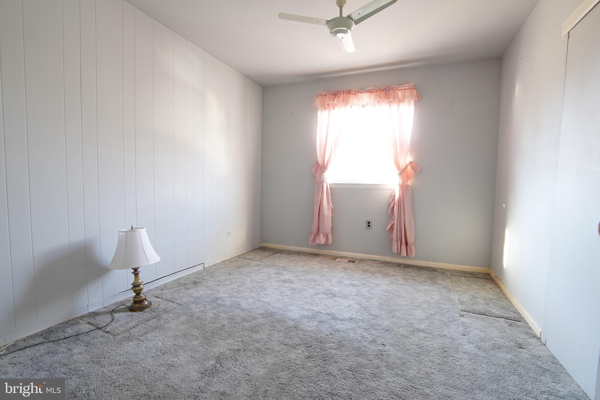 470 Pinewood Road Philadelphia, PA 19116 - Photo 17 of 29 Gallery Image 17