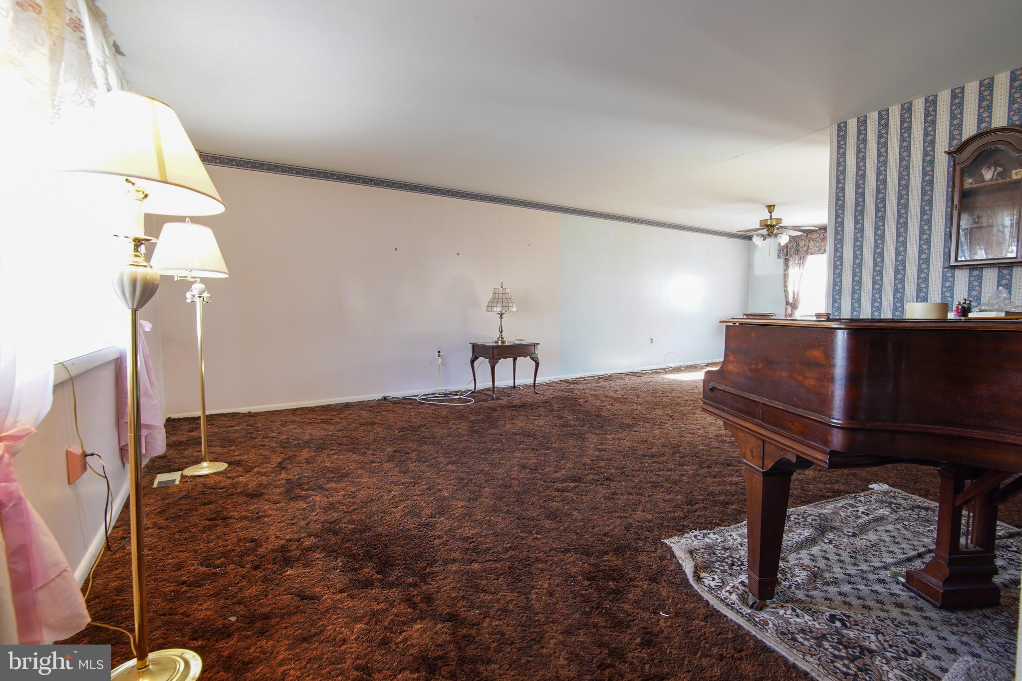 470 Pinewood Road Philadelphia, PA 19116 - Photo 7 of 29 Gallery Image 7