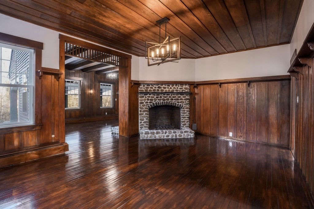 370 Thompson Road Webster, MA 01570 - Photo 29 of 42