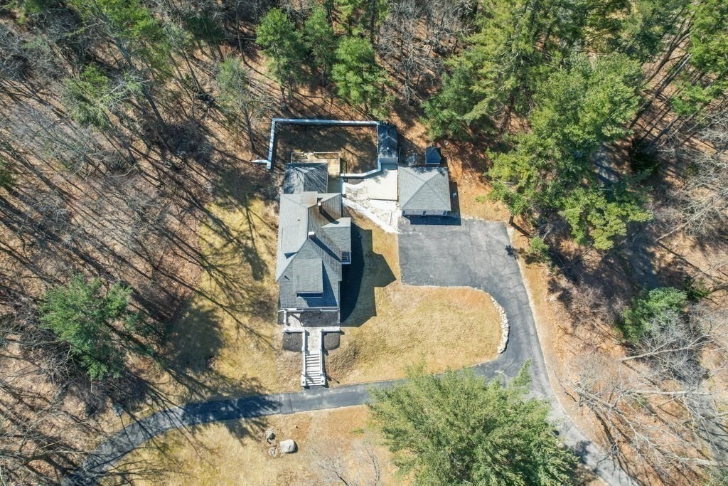 370 Thompson Road Webster, MA 01570 - Photo 41 of 42