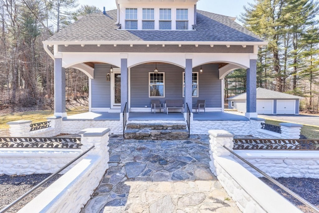 370 Thompson Road Webster, MA 01570 - Photo 6 of 42