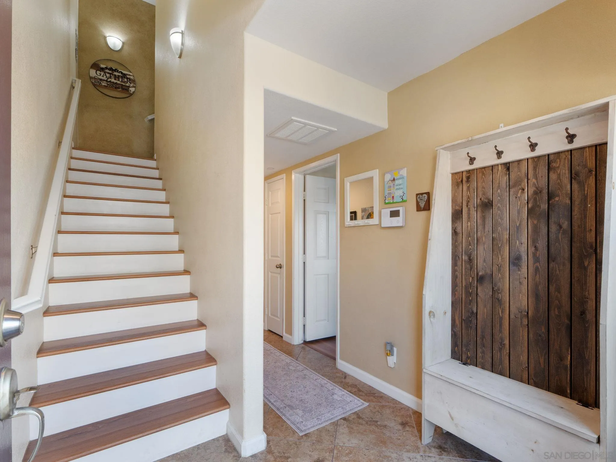 1412 Calabria Street Santee, CA 92071 - Photo 12 of 72 Entry