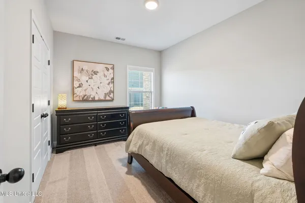 $376,500 | 5185 Watson Vw Drive, Nesbit, MS 38651