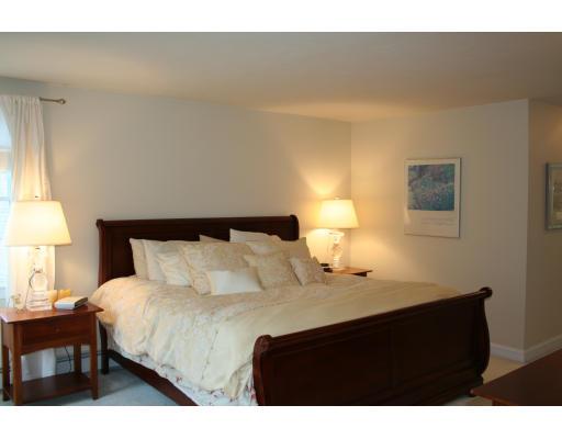 45 Warner Way Canton, MA 02021 - Photo 21 of 30 Gallery Image 21