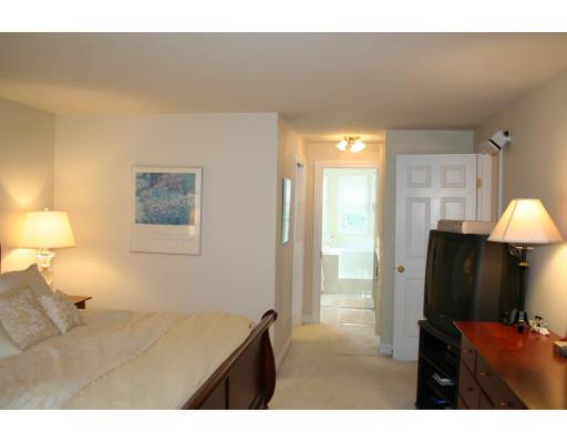 45 Warner Way Canton, MA 02021 - Photo 22 of 30 Gallery Image 22