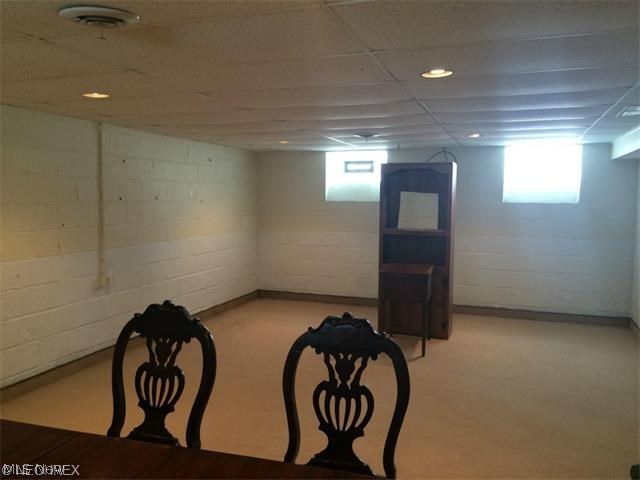 4506 Laurel Road Cleveland, OH 44121 - Photo 16 of 17