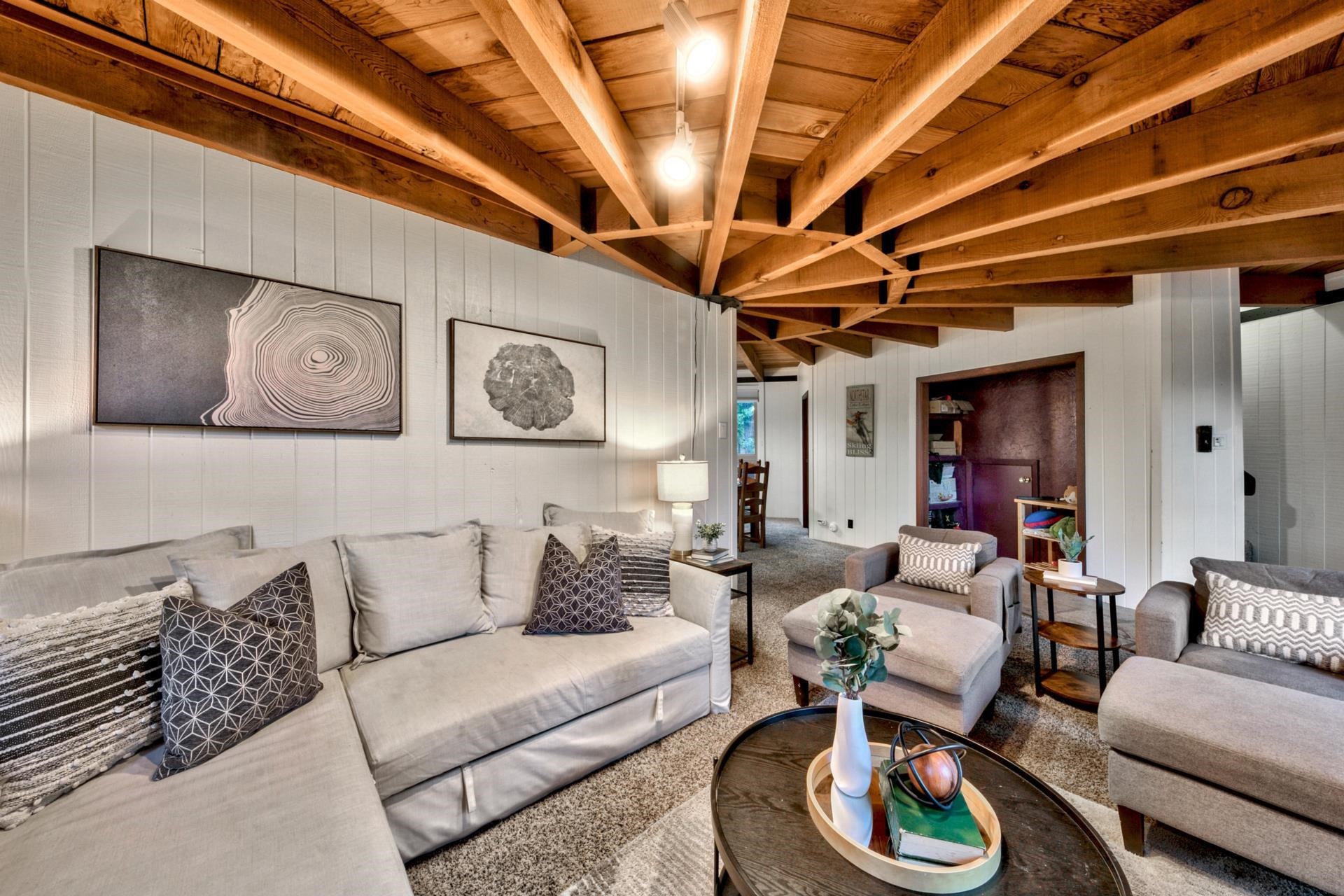 1625 Deer Path Truckee, CA 96161 - Photo 12 of 28 a living room with furniture and a ceiling fan