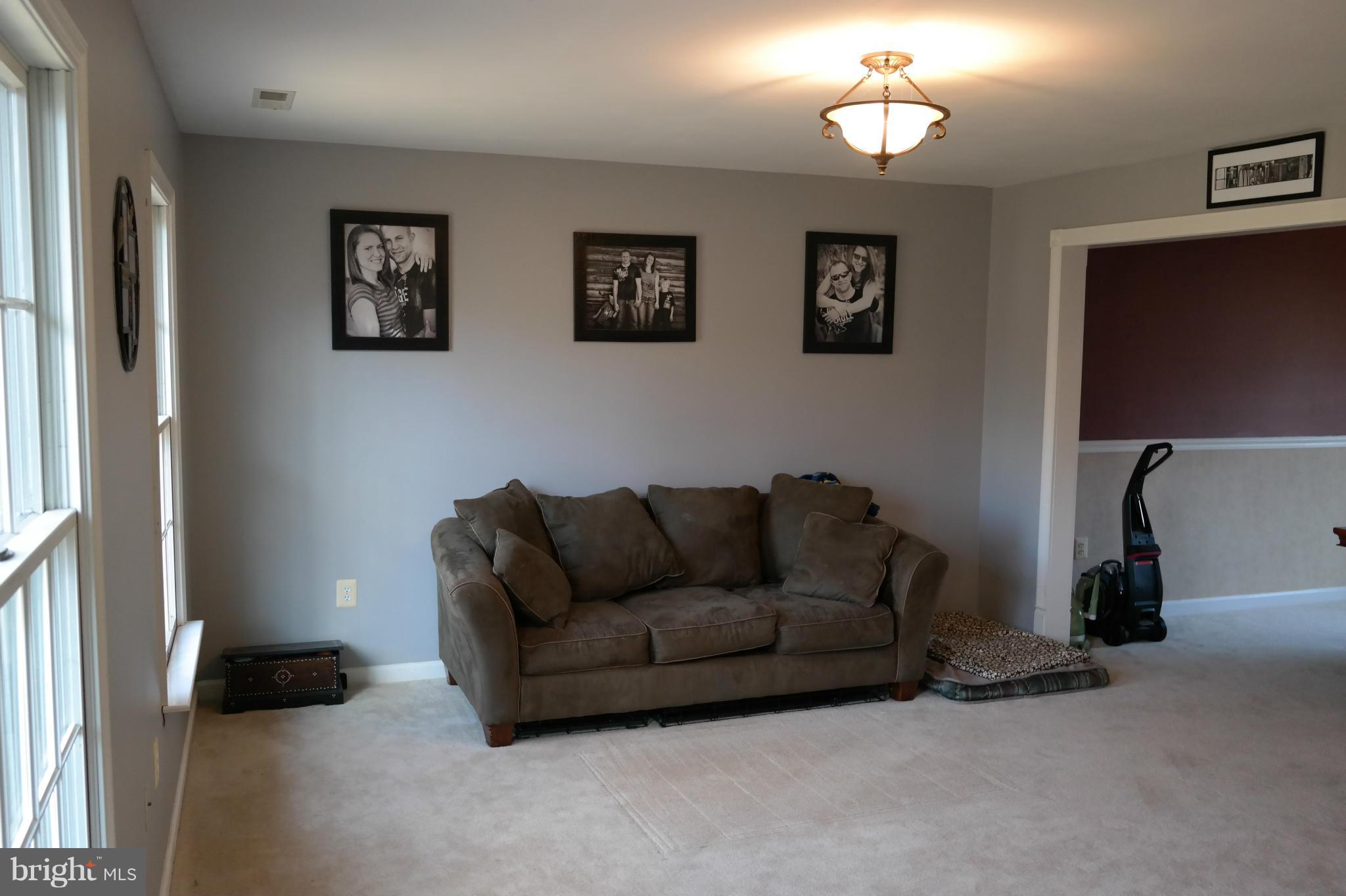 1553 Snug Harbor Road Shady Side, MD 20764 - Photo 11 of 27 Living Room