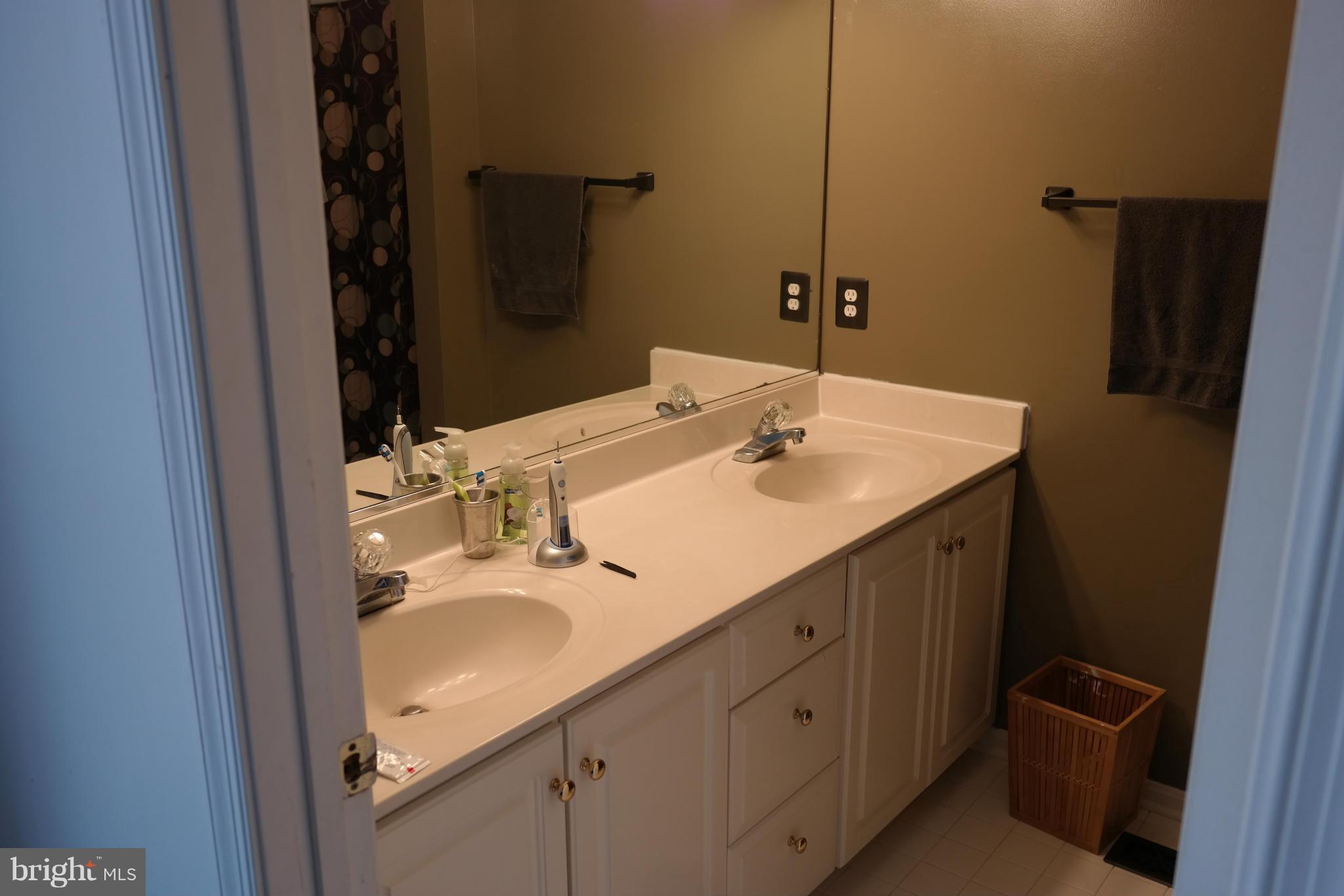 1553 Snug Harbor Road Shady Side, MD 20764 - Photo 24 of 27 Bath (Master)