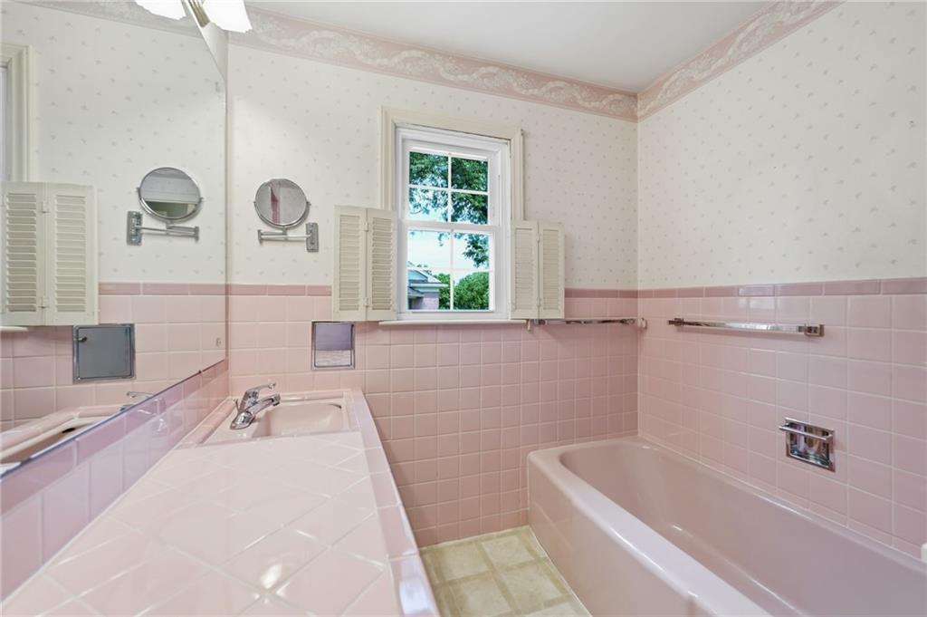 11715 Markham Road Independence, MO 64052 - Photo 21 of 38 Gallery Image 21