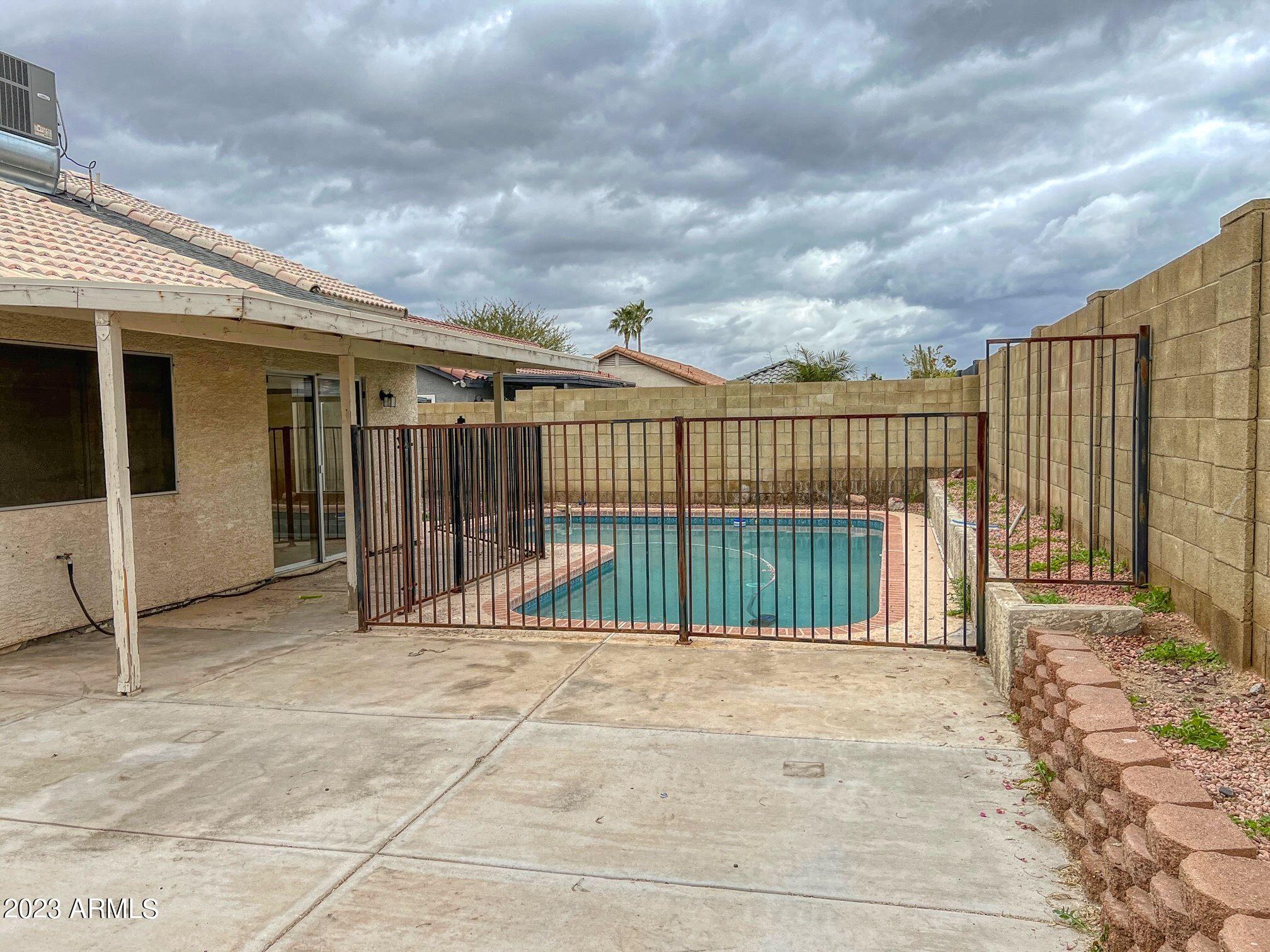 1729 East Fremont Road Phoenix, AZ 85042 - Photo 3 of 18 Backyard 2