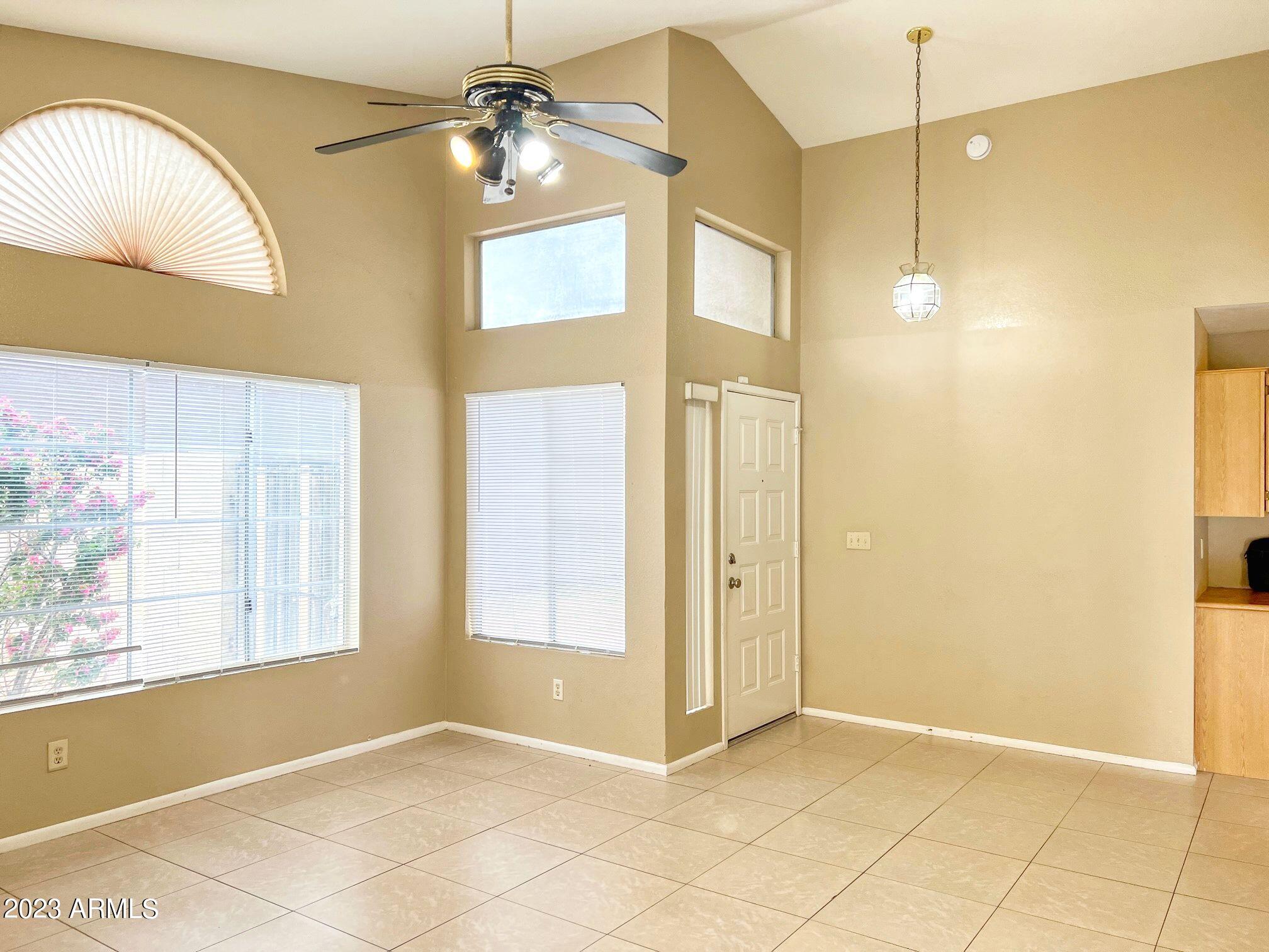 1729 East Fremont Road Phoenix, AZ 85042 - Photo 4 of 18 Entry 1