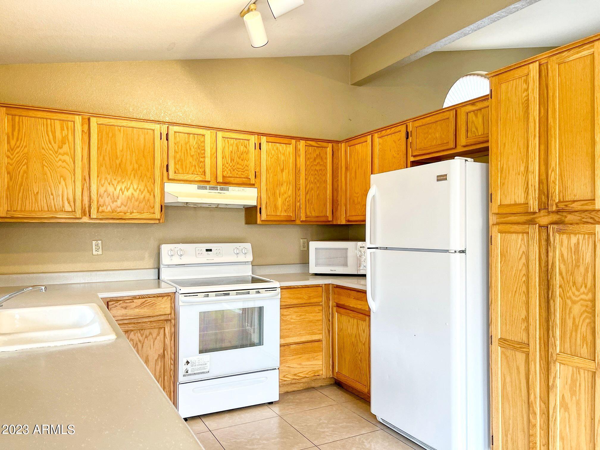 1729 East Fremont Road Phoenix, AZ 85042 - Photo 7 of 18 Kitchen 2