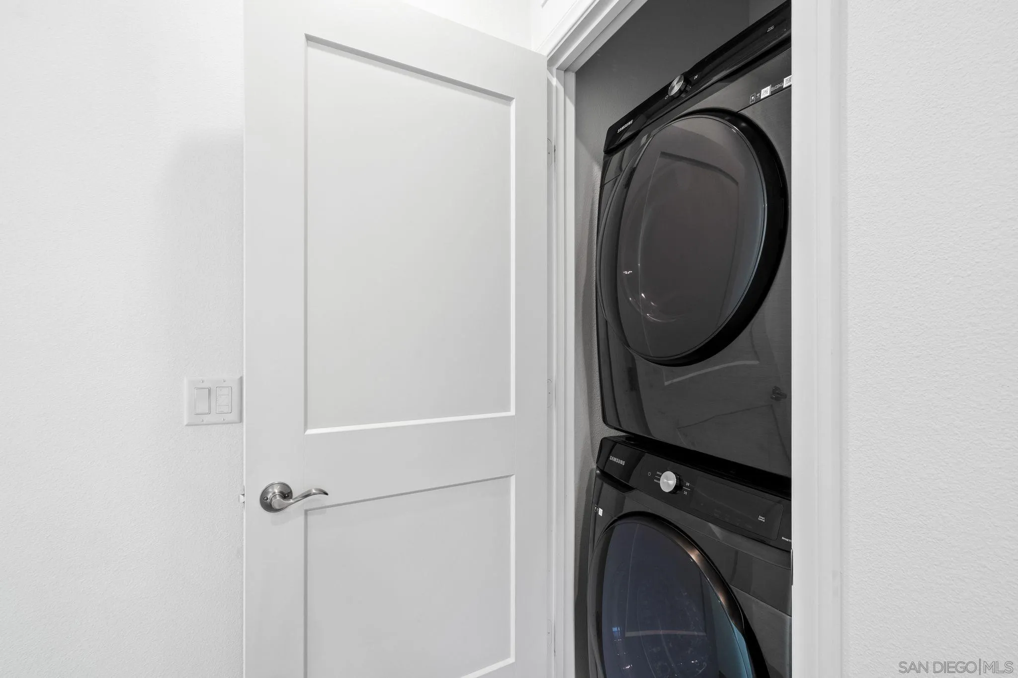 1549 Fig Tree Way Oceanside, CA 92056 - Photo 17 of 40