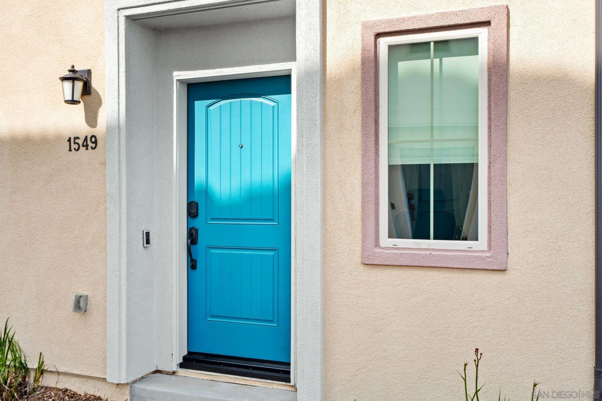 1549 Fig Tree Way Oceanside, CA 92056 - Photo 3 of 40