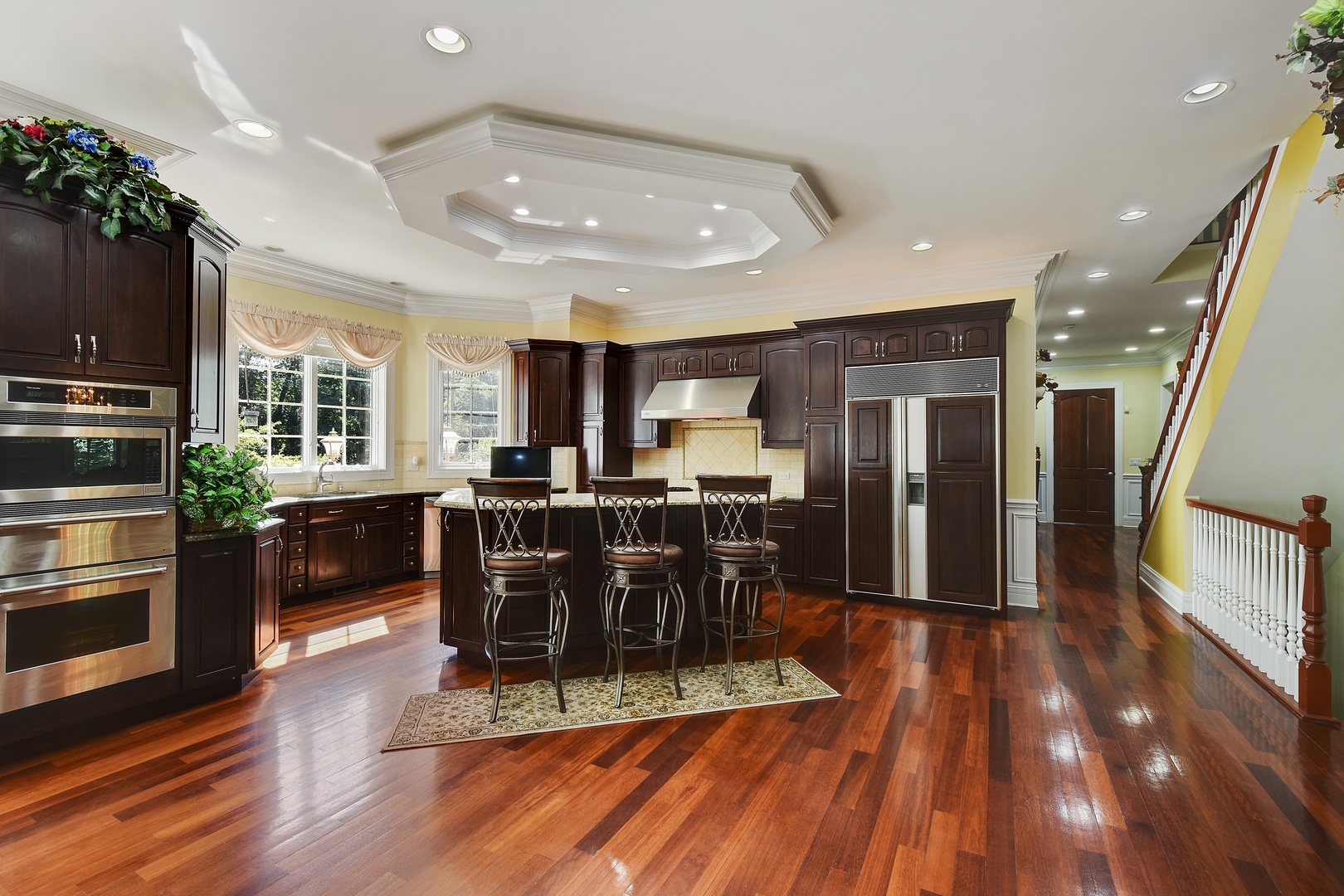 595 Plum Tree Road Barrington Hills, IL 60010 - Photo 7 of 46 a view of kitchen with sink and refrigerator