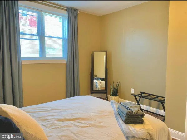 $1,400 | 1404 South 2nd Street, Unit 1, Philadelphia, PA 19147