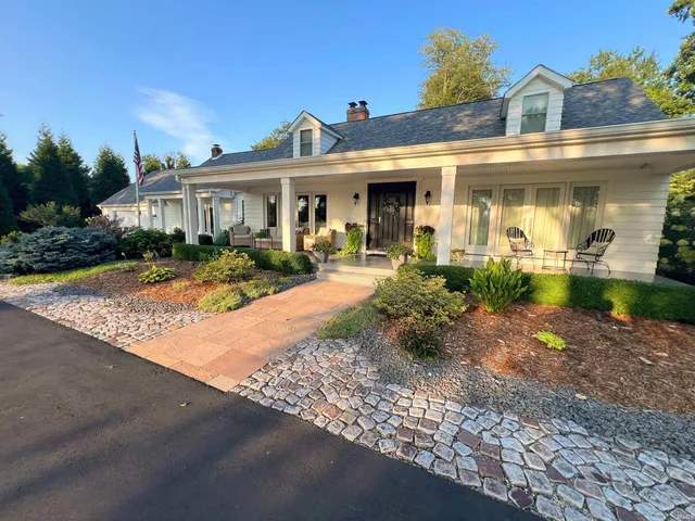 $499,900 | 2 Green Acres Road, Washington, IN 47501