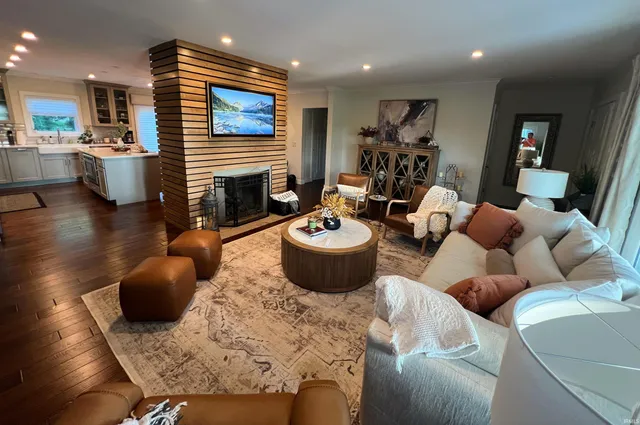 $499,900 | 2 Green Acres Road, Washington, IN 47501