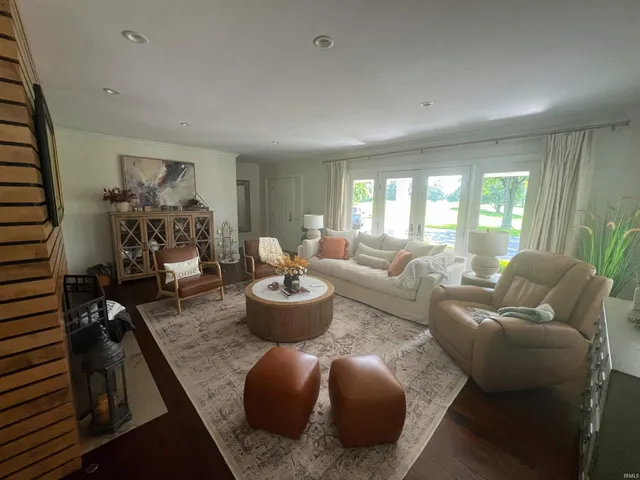 $499,900 | 2 Green Acres Road, Washington, IN 47501