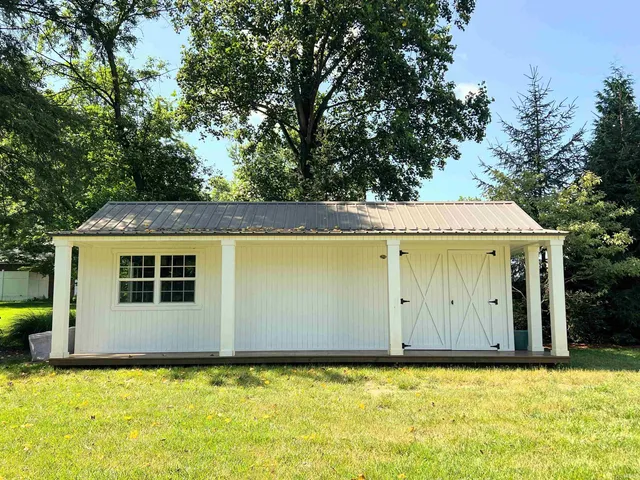 $499,900 | 2 Green Acres Road, Washington, IN 47501