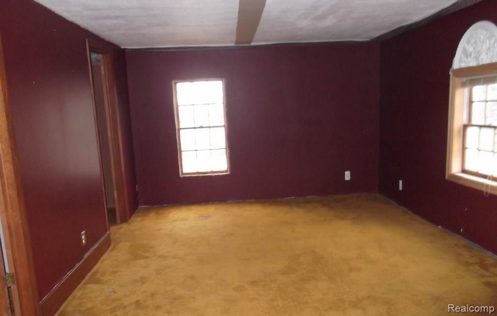 6370 West Coon Lake Road Howell, MI 48843 - Photo 12 of 16 BEDROOM1.jpg