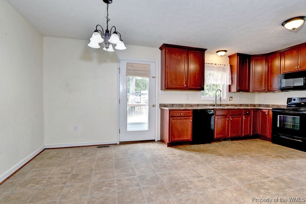 11540 Oakrise Road New Kent, VA 23124 - Photo 9 of 33 Gallery Image 9