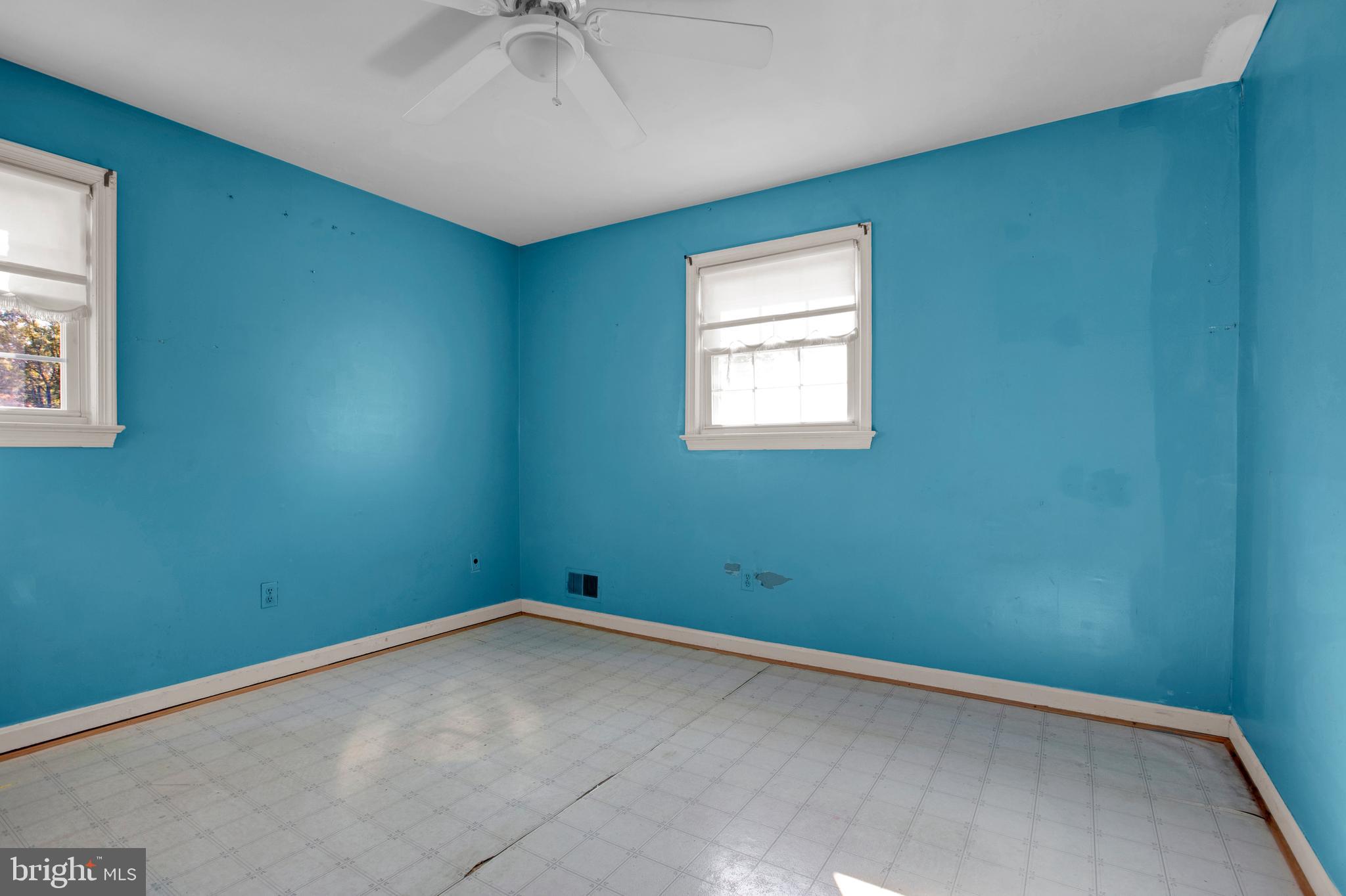 6811 Coolridge Road Temple Hills, MD 20748 - Photo 28 of 56 Upper Level BR #4 w/large closet