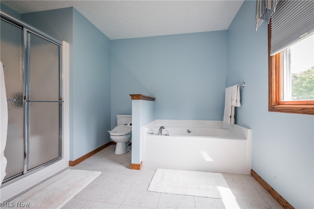 1947 Summerchase Road Northeast Canton, OH 44721 - Photo 23 of 33 Master bathroom