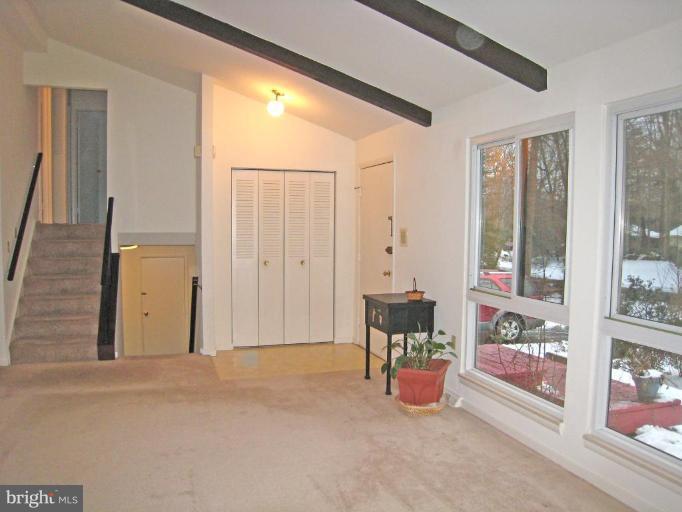 11706 Blue Smoke Trail Reston, VA 20191 - Photo 2 of 17 Entrance / Foyer