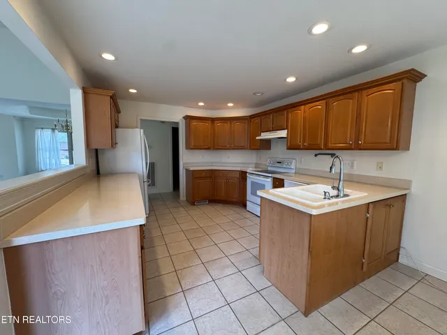 $529,000 | 103 Oohleeno Way, Loudon, TN 37774