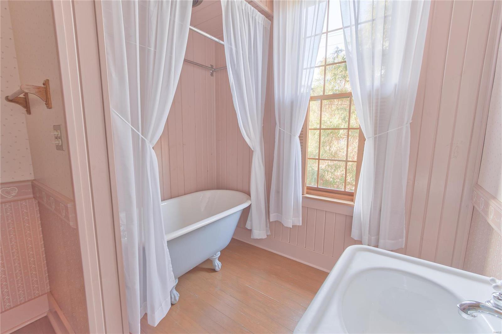 1113 Troy Road Edwardsville, IL 62025 - Photo 23 of 43 Gallery Image 23