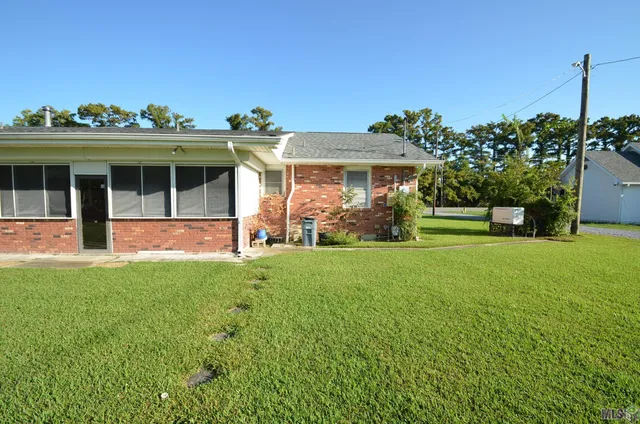 $215,000 | 1613 Bayou Black Drive, Houma, LA 70360